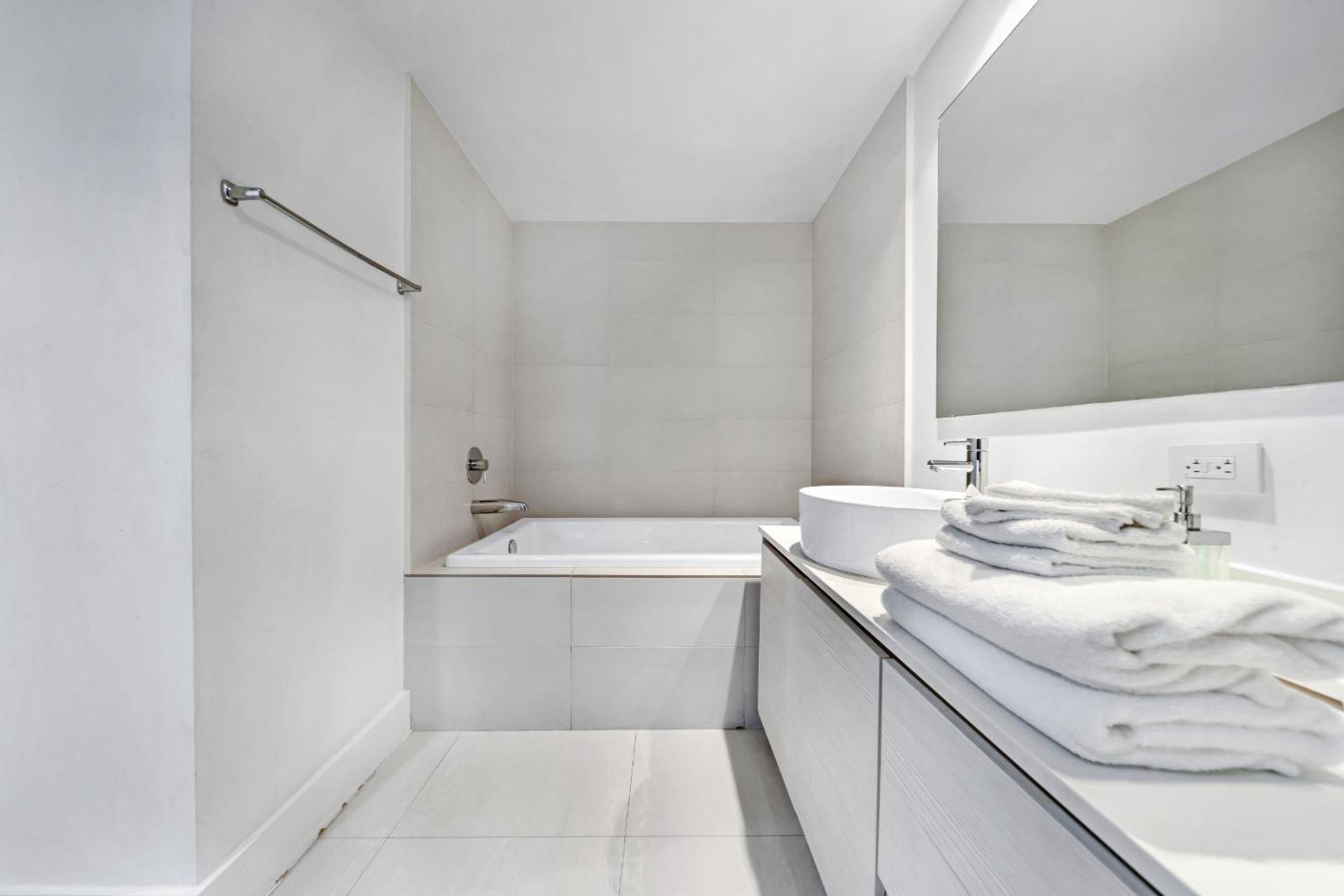 Resort-Style Living With Direct Ocean Views - 3Br Beauty Халландейл-Бич Экстерьер фото