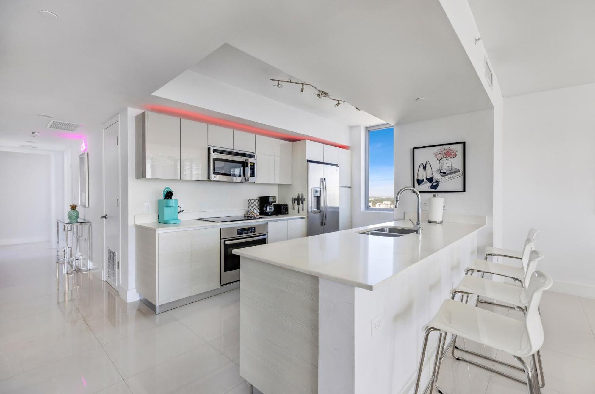 Resort-Style Living With Direct Ocean Views - 3Br Beauty Халландейл-Бич Экстерьер фото